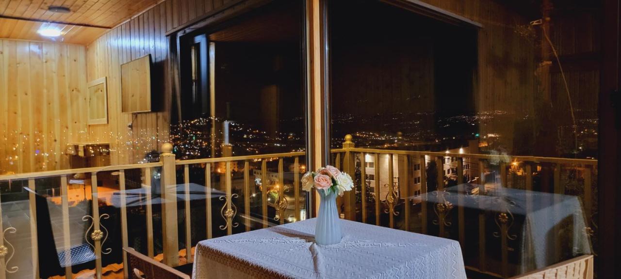 Atoom Lodge Jarash Eksteriør bilde