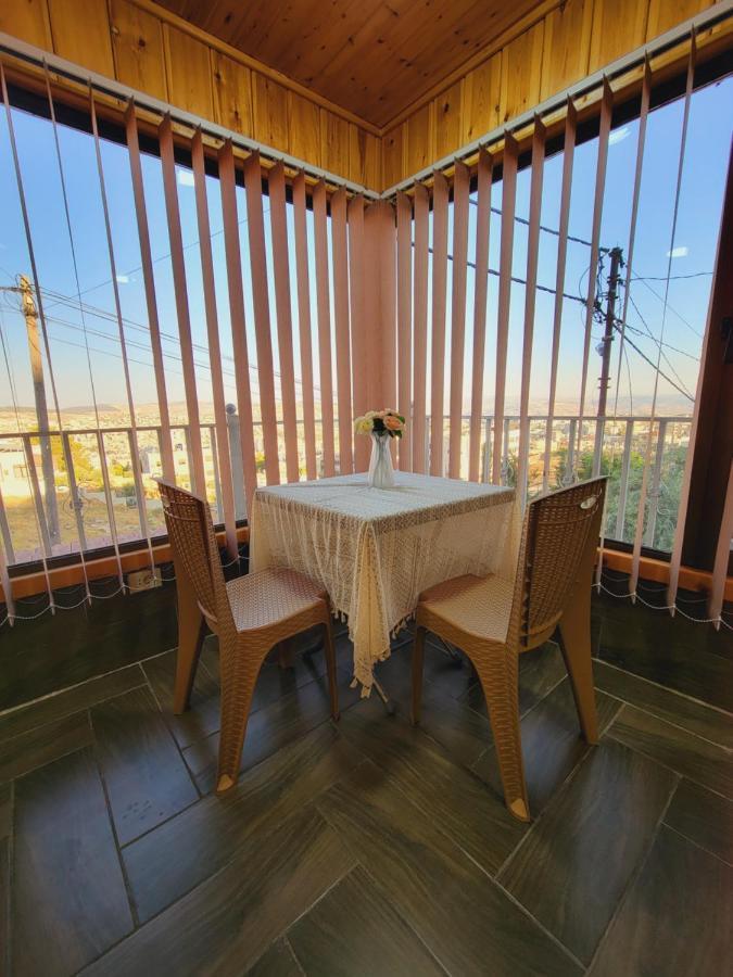 Atoom Lodge Jarash Eksteriør bilde